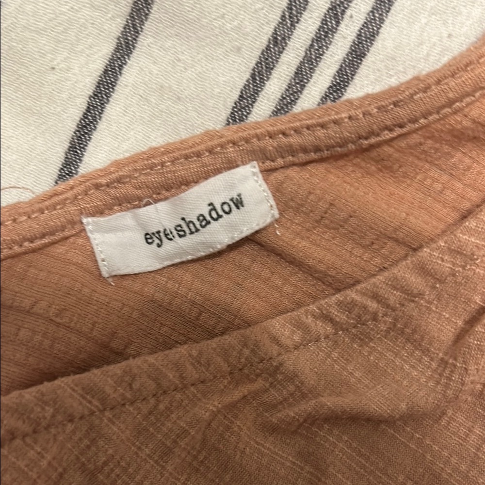 Women's Rust Button-Up Top - Picture 4 of 4